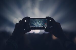 格安SIMで低遅延のライブ配信は可能なのか？
